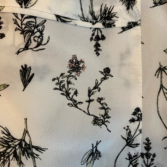 Club Monaco sleeveless blouse - Picture 4 of 4